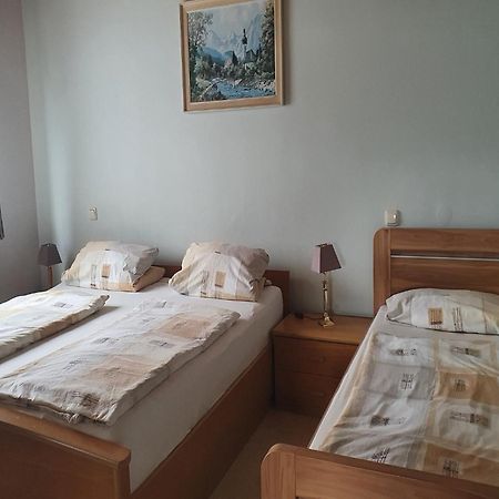 Large Detached Holiday Home In Hesse With Private Garden And Terrace Homberg  Esterno foto