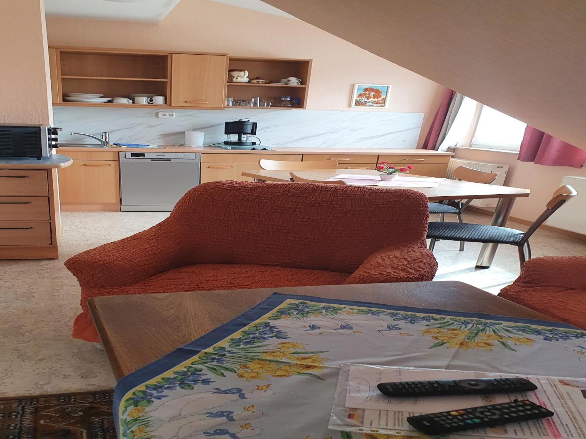 Large Detached Holiday Home In Hesse With Private Garden And Terrace Homberg  Esterno foto